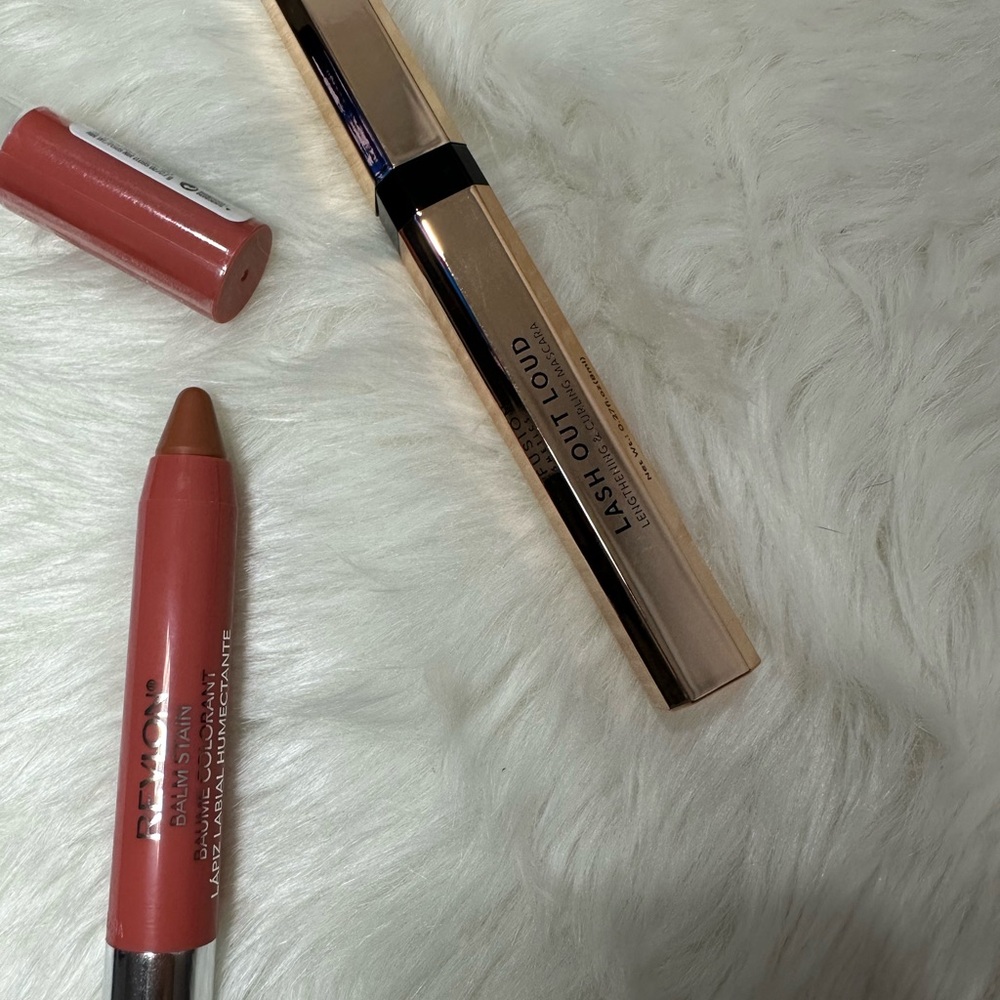 🚨 3/$25 🚨 Revlon lip balm & revolution mascara set